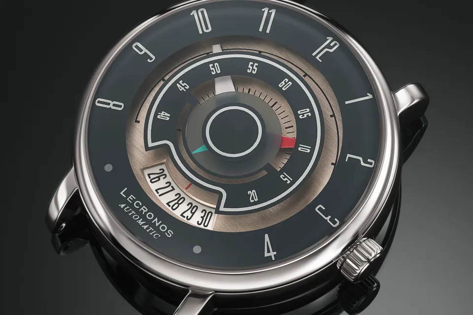 Sapphire crystal comparison guide image