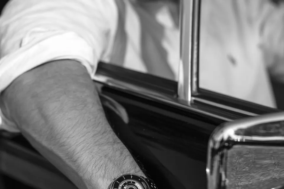 Racing-inspired watch design guide image